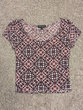About A Girl Pink and Burgundy Geometric Scoop Neck Tee